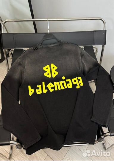 Толстовка Balenciaga