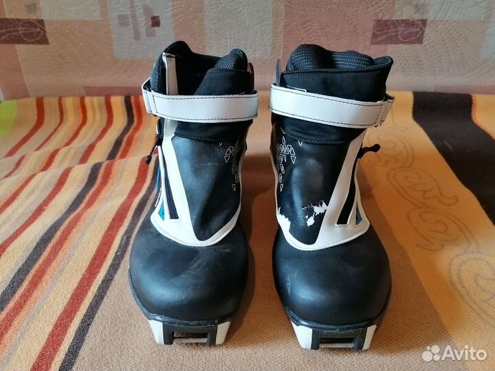 Лыжные ботинки salomon escape 7 pilot