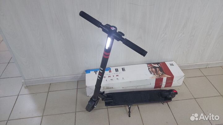 Электросамокат Tribe Chin