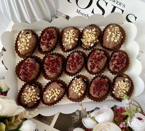 Финики в шоколаде