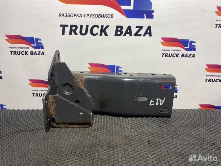 9305201433 Кронштейн подножки левый