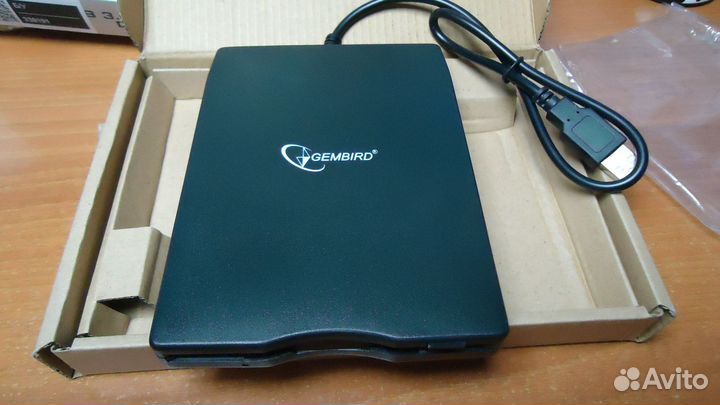 Дисковод внешний External USB 3.5 floppy diskdrive