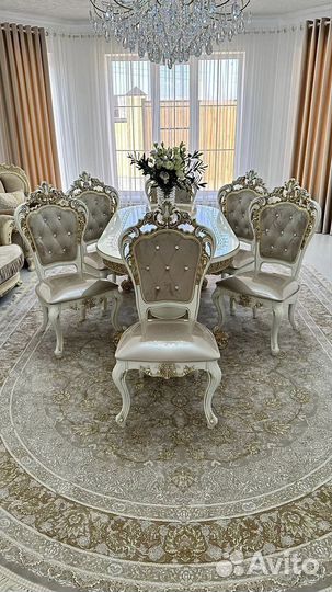 Столы и стулья новые обеденная группа