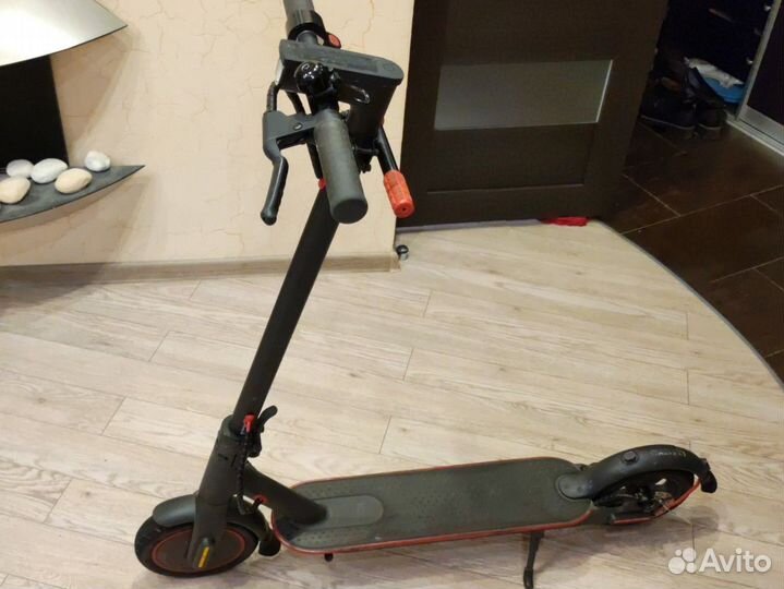 Электросамокат xiaomi m365 pro
