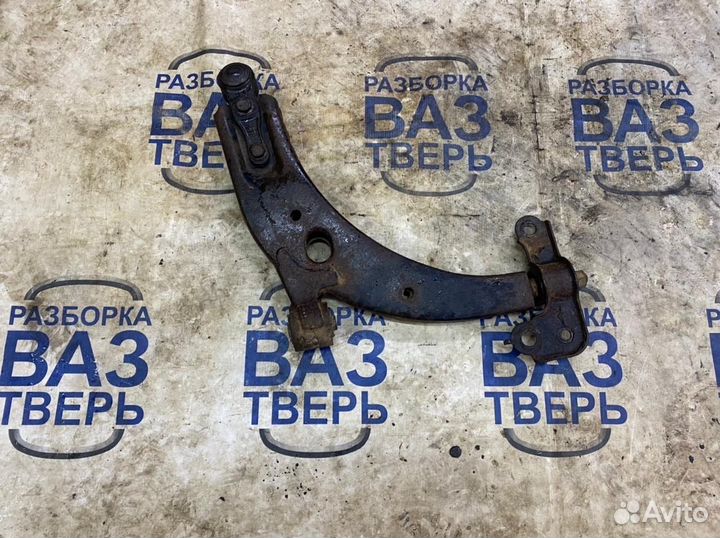 Рычаг нижней подвески Спектра