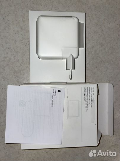Apple USB-C Power Adapter 61W