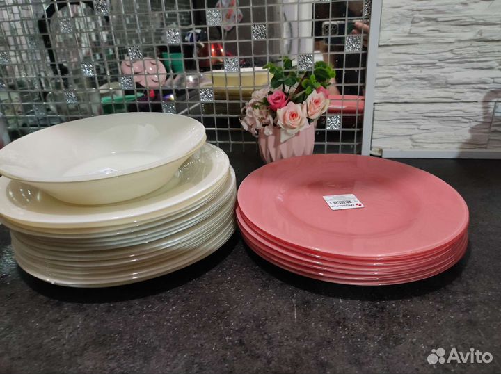 Набор столовой посуды новый