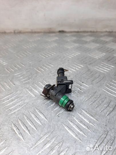 Форсунка Renault Megane кабриолет 2.0 F4R770 2006