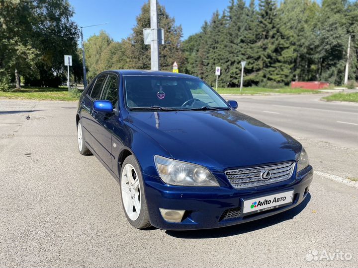 Lexus IS 2.0 AT, 1999, 167 300 км