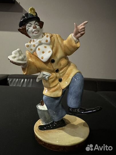 Статуэтка клоун