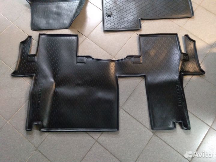 Ковры салона резиновые, комплект 8 мест, staria