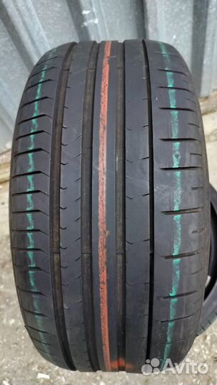 Pirelli P Zero 245/35 R19 93Y