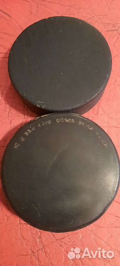Хоккейные шайбы СССР 2штуки
