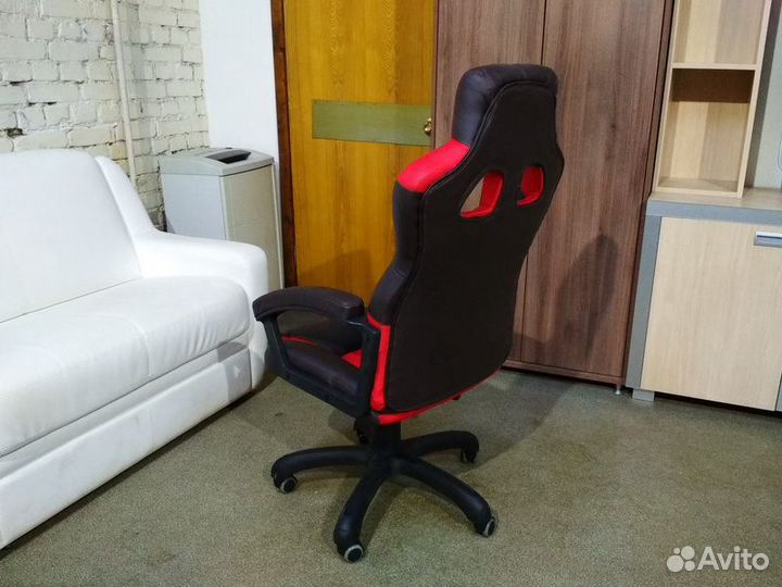 Кресло руководителя Дик экокожа/ткань. Новое