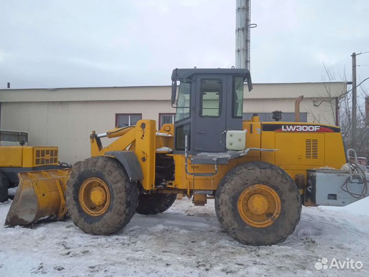 Предлагаю услуги фронтального погрузчика