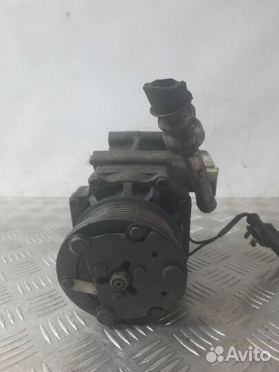 Компрессор кондиционера Ford Focus 2.0 eddf 2003