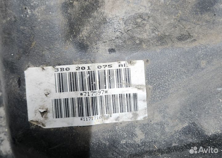 Бензобак Volkswagen Passat B5