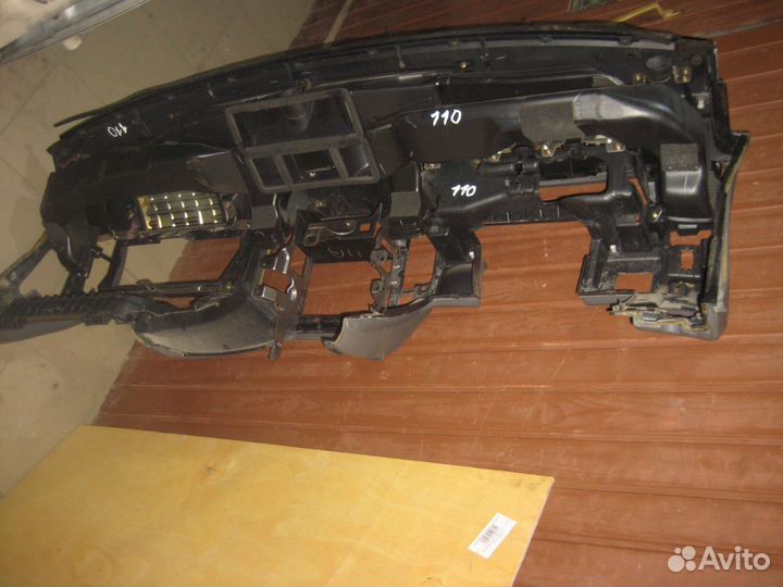 Панель передняя торпедо б/у Pajero 3/Montero 3