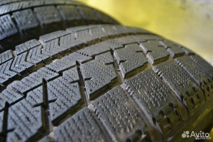 Bridgestone Blizzak VRX 205/60 R16