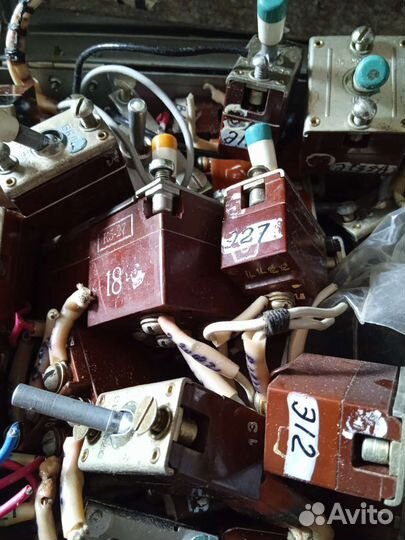 Авиационные переключатели предохранители