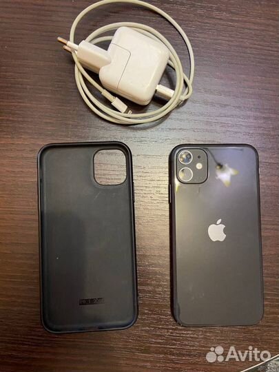 iPhone 11, 64 ГБ