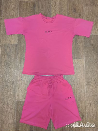 Летний женский костюм с шортами 42-44