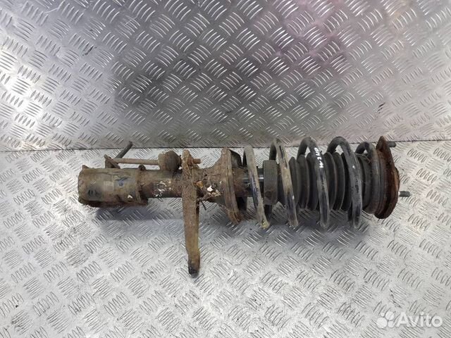 Стойка передняя правая в сборе Ленд Ровер Фриленд