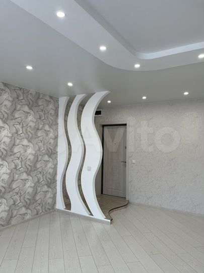 2-к. квартира, 53 м², 1/9 эт.