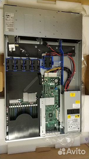 Новая серверная платформа Intel SR1560sfhs 771