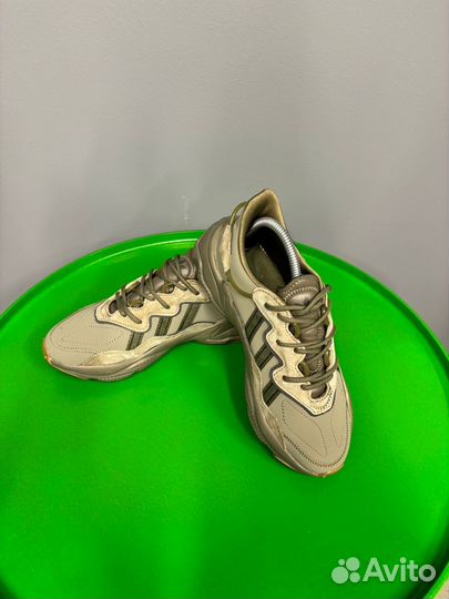 Кроссовки мужские Adidas Ozweego хаки размер 42