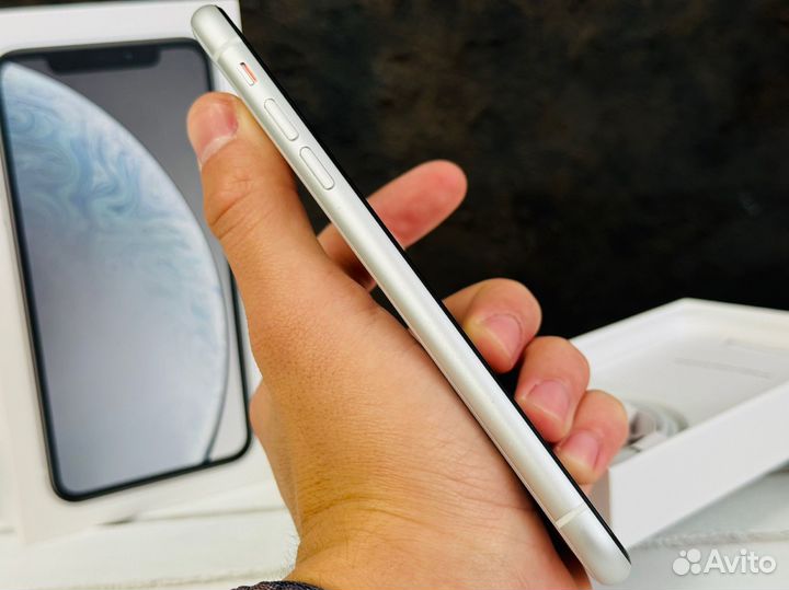 iPhone Xr, 128 ГБ