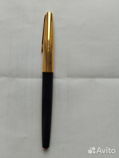 Перьевая ручка с золотым пером 583