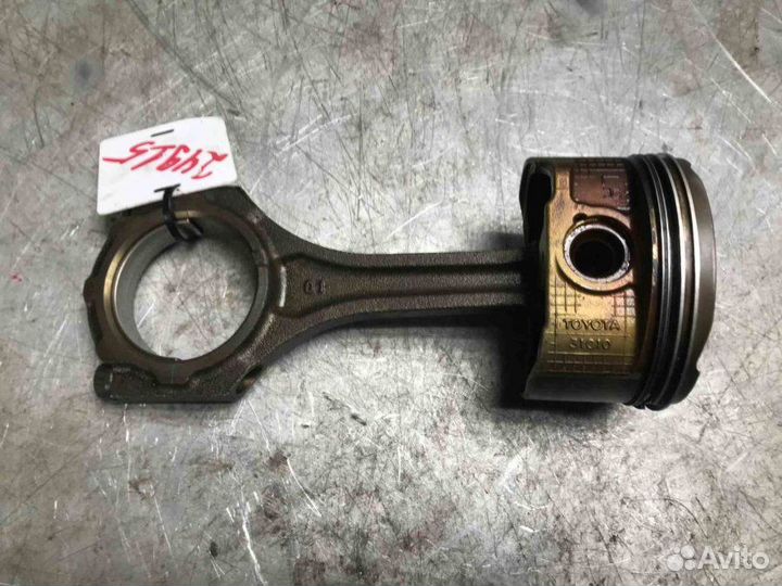 Поршень с Lexus GS 300 2005-2011