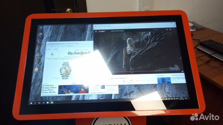 Сенсорный информационный киоск (терминал)