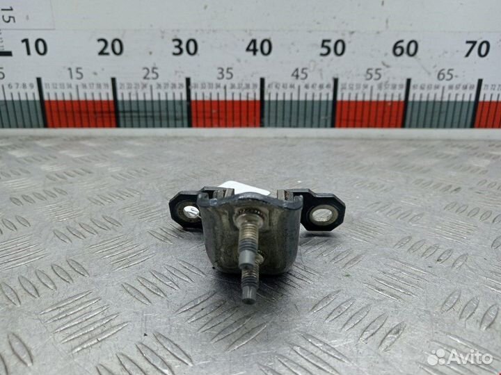 Петля двери задней правой для Renault Laguna 2