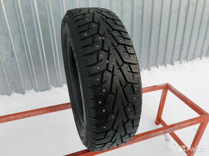 Yokohama Ice Guard Stud IG55 215/60 R16 108T