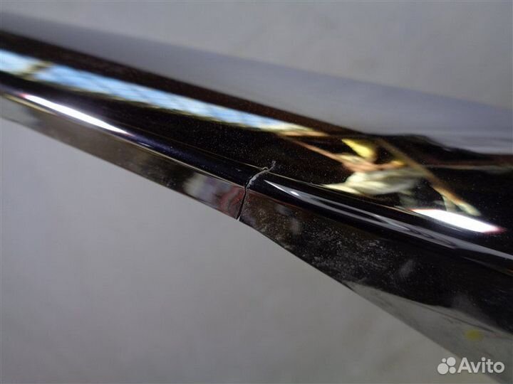 Накладка крышки багажника Mitsubishi Pajero Sport