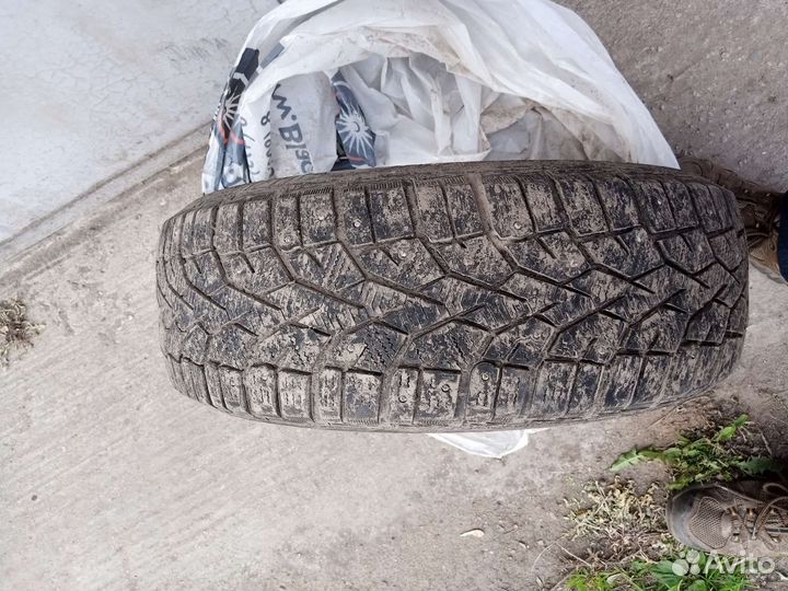 Gislaved NordFrost 100 185/65 R15 92