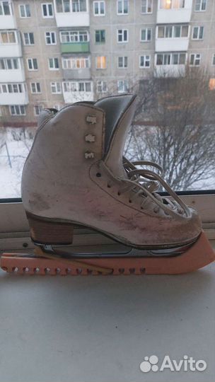 Коньки фигурные