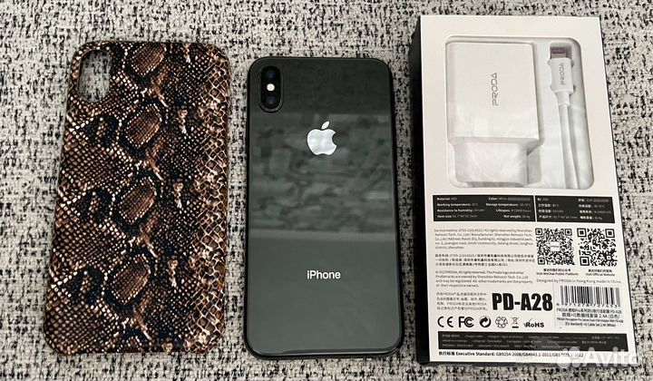 iPhone X, 64 ГБ