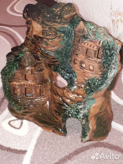 Замок для аквариума