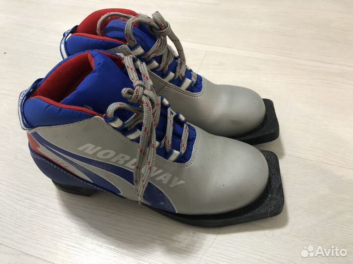 Лыжные ботинки 35 размер