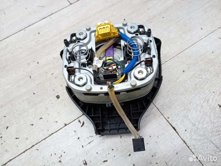 Подушка безопасности в руль Volkswagen