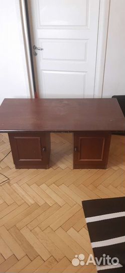 Тумба со столешницей шпона красного дерева