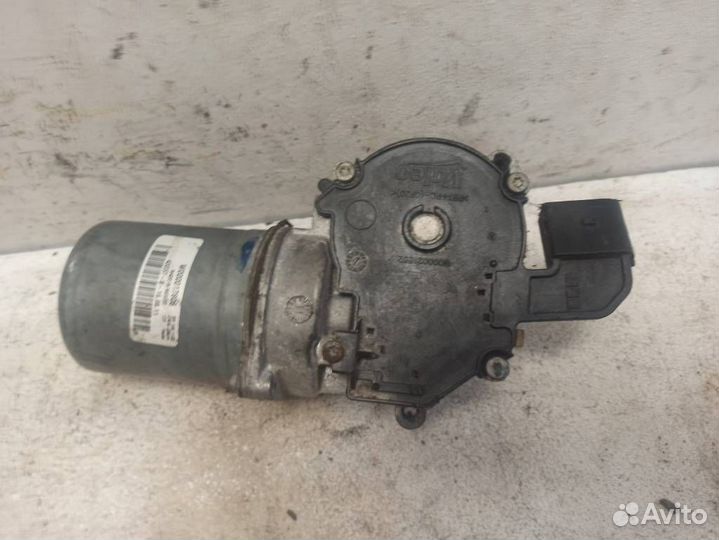 Моторчик стеклоочистителя передний