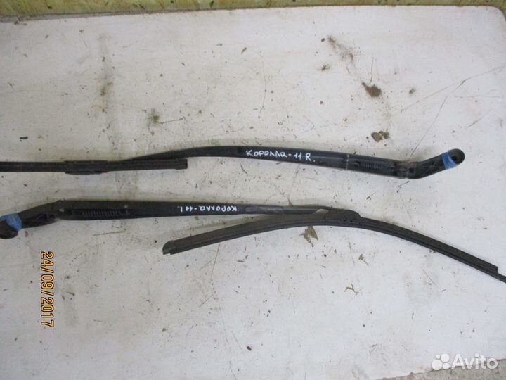 Поводки стеклоочистителей Тойота Королла 150
