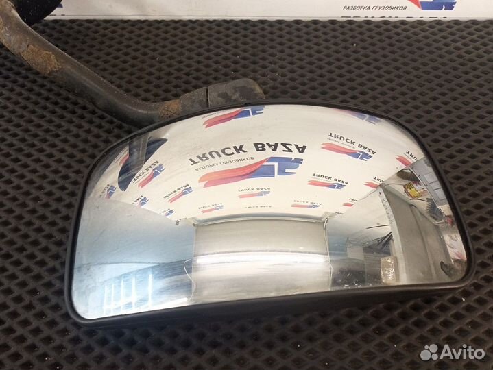 1746678 Зеркало бордюрное