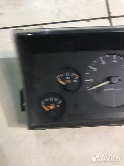 Щиток приборов Jeep Grand Cherokee