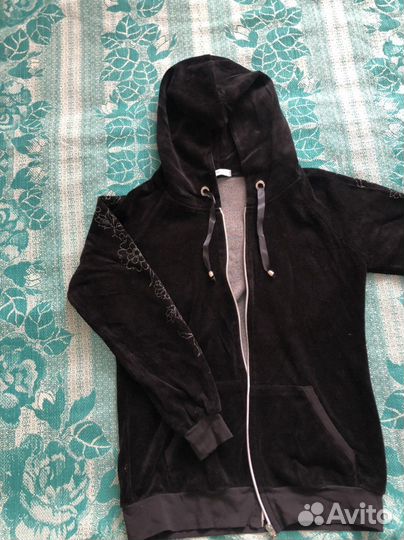 Спортивный костюм женский 42-44 размер