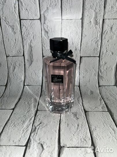 Духи Gucci flora gorgeous gardenia женские 100 мл